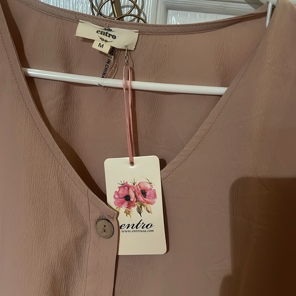 Entry NWT button up, BOHO vibe size medium. Tan oversized - Picture 6 of 6